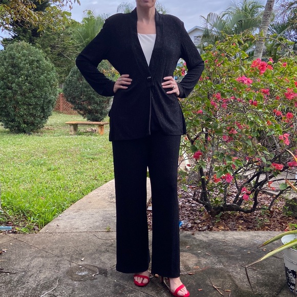 Veronique Young Vintage Black Sparkle Two Piece One Button Jacket and Pants Set! - Picture 1 of 10